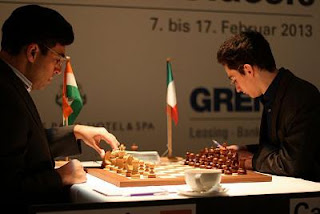 Echecs : Viswanathan Anand (2780) 1/2 Fabiano Caruana (2757) au Grenke Chess Classic Baden-Baden 2013 