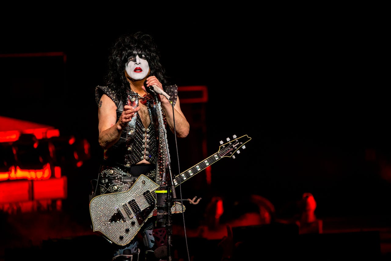KISS LA BANDA MÀS CALIENTE DEL MUNDO KISS EN CINCINNATI (OHIO