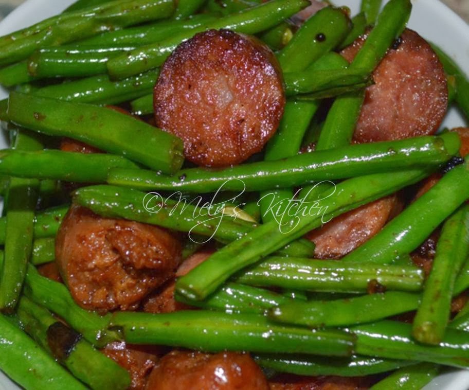 Mely's kitchen Green Beans with Sausage