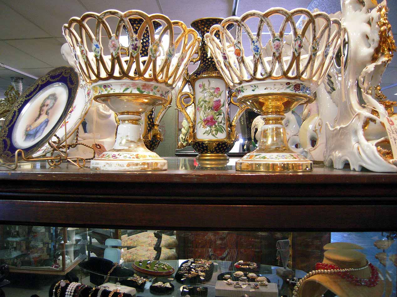 Antiques Everyday Old Paris Porcelain A History for Collectors