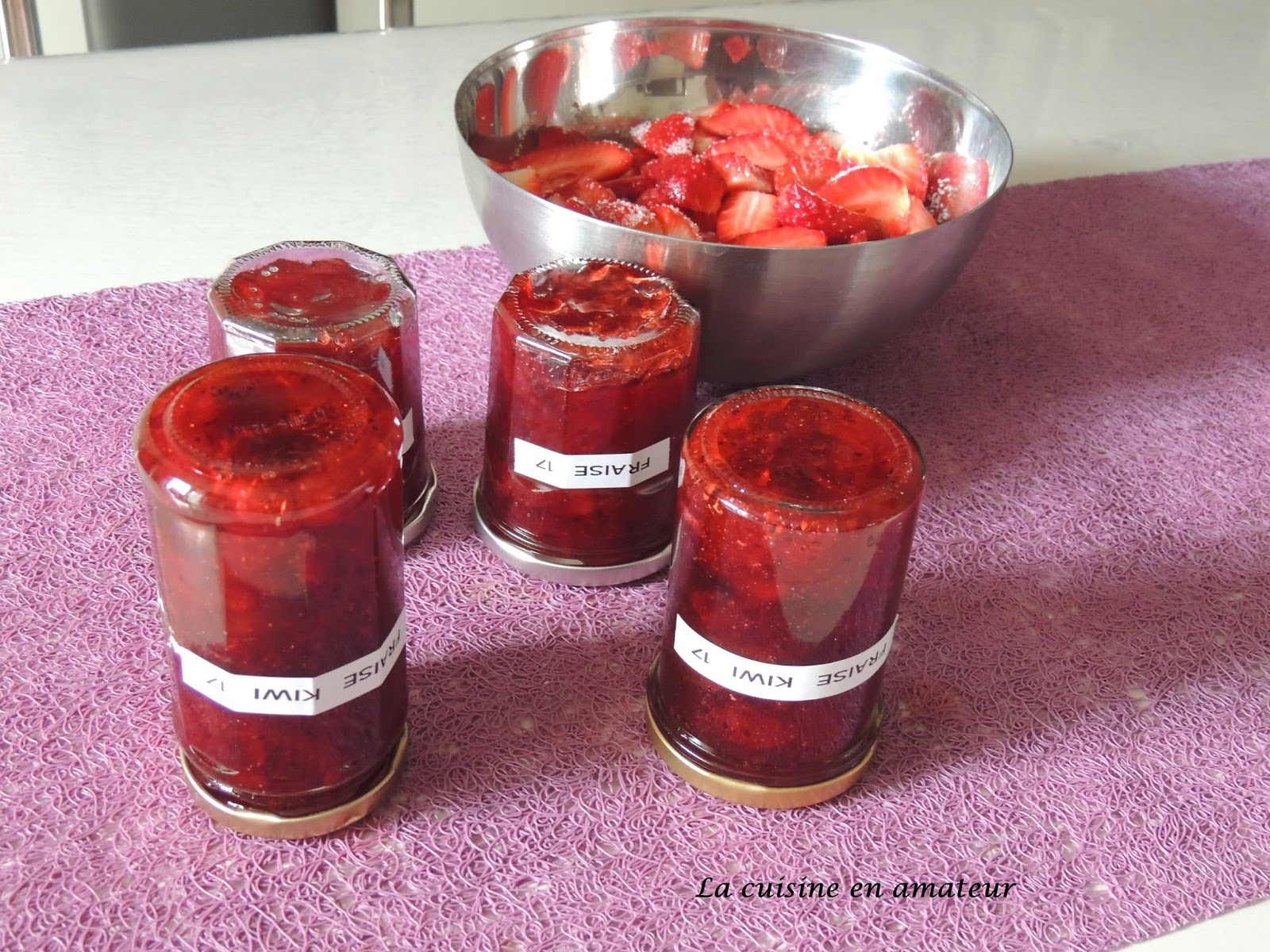 La cuisine en amateur de Maryline Confiture de fraises kiwis au micro