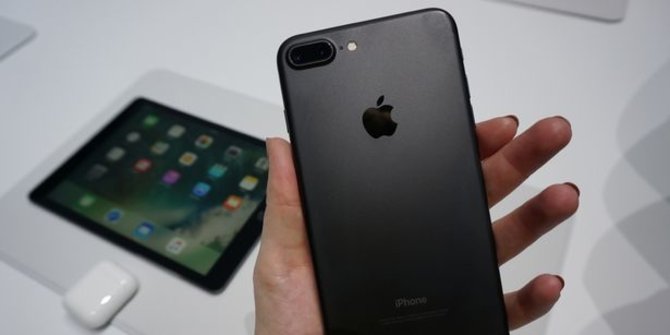 iPhone 8 - 10 Smartphone Paling Ditunggu Tahun 2017