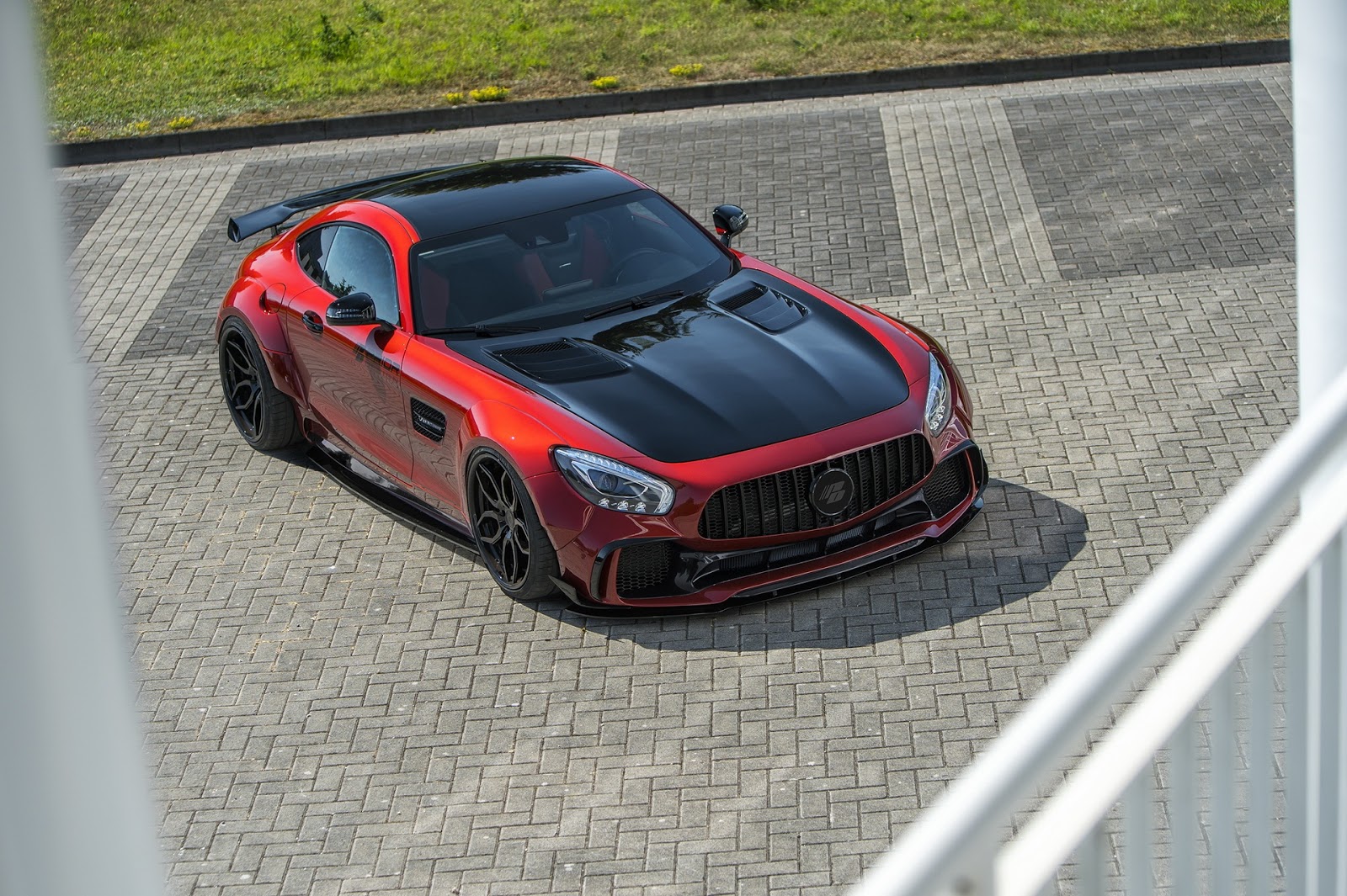 Mercedes AMG GTR Red