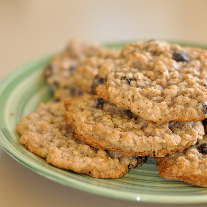 The Brady Bite: BEST Oatmeal Cookies