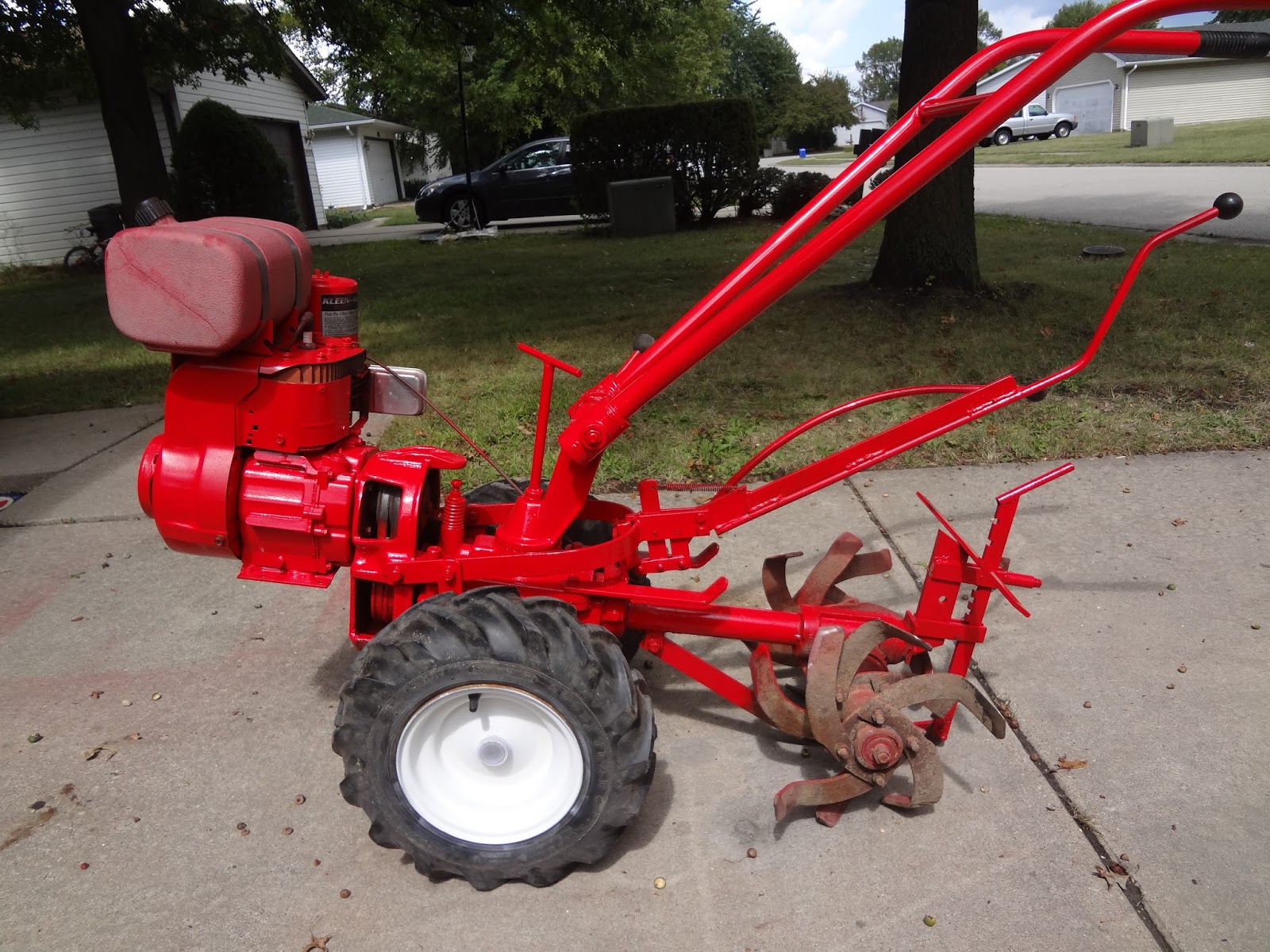 Restoring a 1977 TroyBilt Horse Tiller Painting the Entire Tiller!