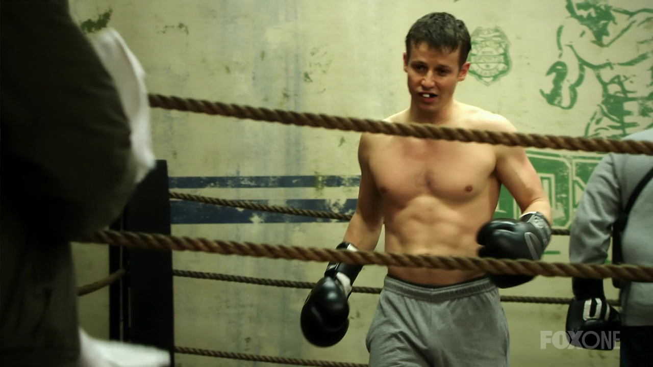 ausCAPS: Will Estes shirtless in Blue Bloods 1-13 "Hall Of Mirrors"