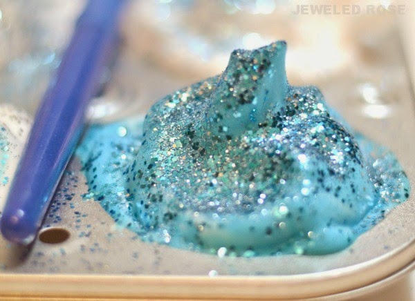 Homemade Frozen Ice Paints inspired by the movie; these paints have the most glorious fluffy and icy texture 