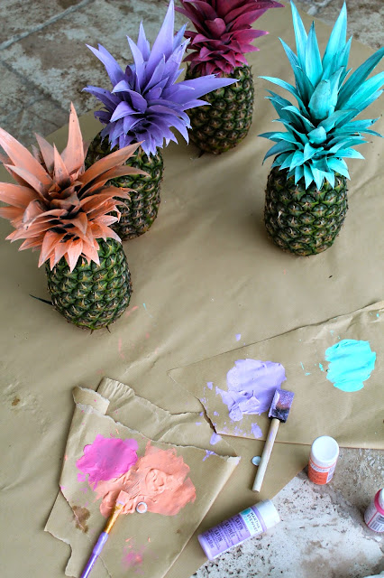 pineapple DIY, how to decorate with pineapples, painted pineapples, party decor, beach party