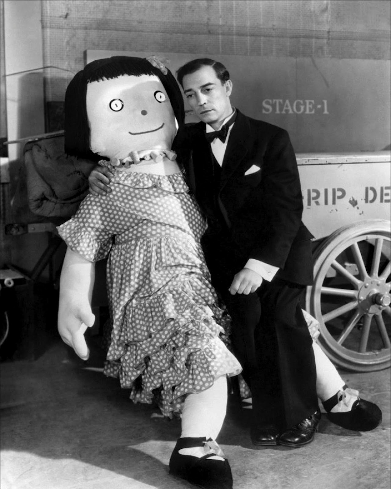 Buster+Keaton+with+Doll.jpg