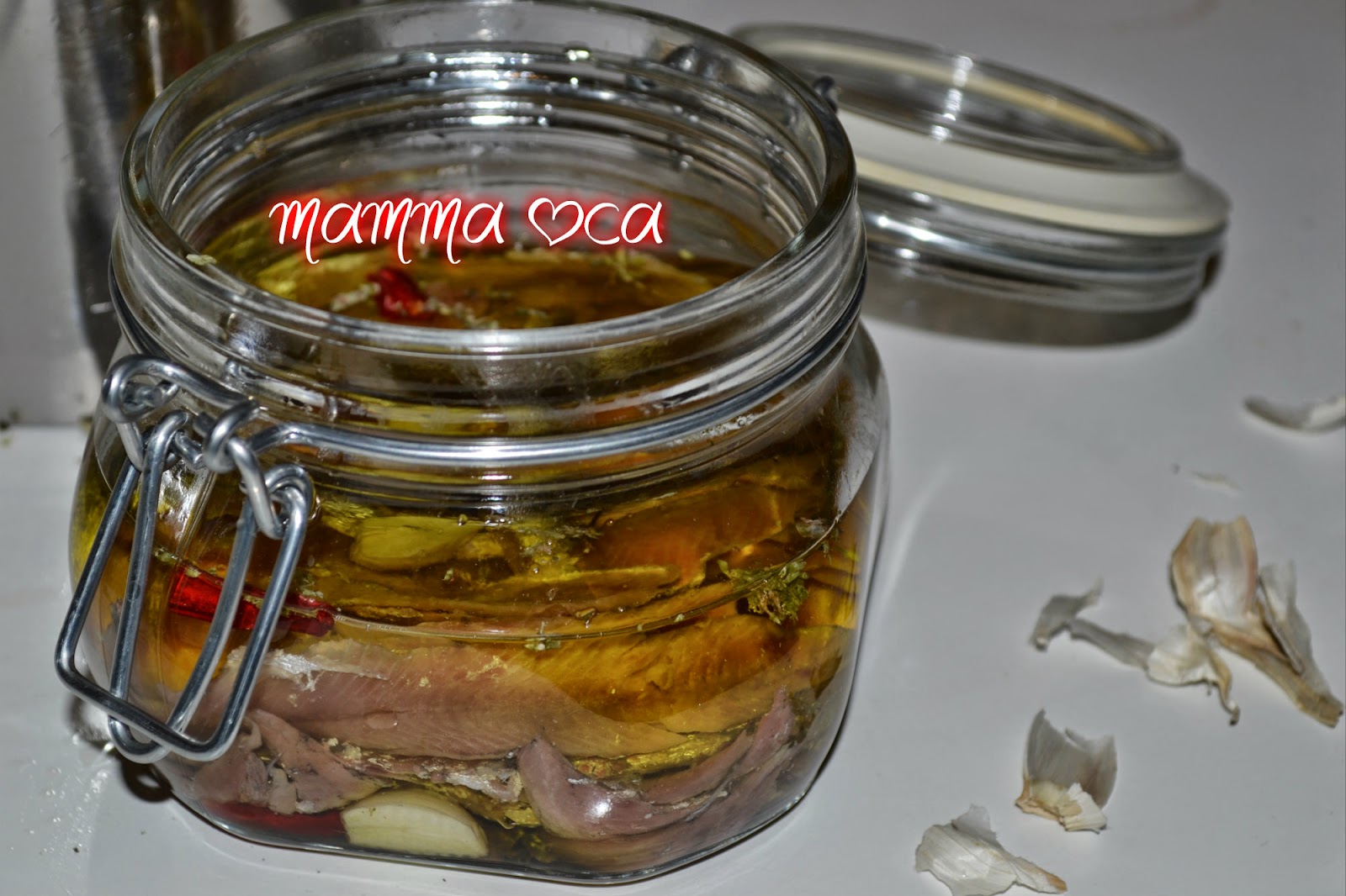 il cuore della casa: la cucina: ALICI SOTT' OLIO