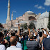 Οι Τούρκοι πανηγυρίζουν για τη μετατροπή της Αγίας Σοφίας σε τζαμί