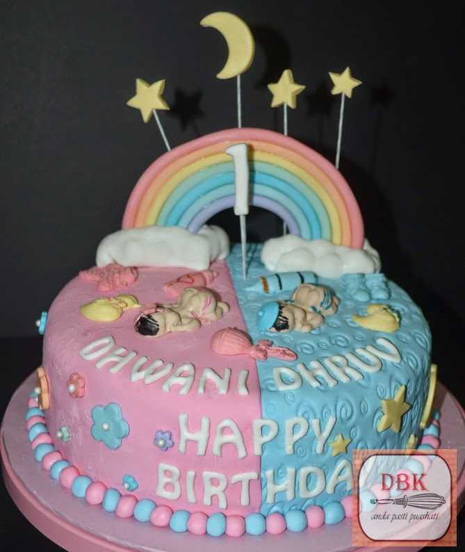 Figurines Twin Birthday Fondant Cake