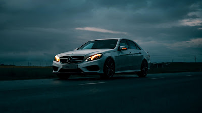 Mercedes White Car HD Wallpaper Mercedes White Car HD wallpaper