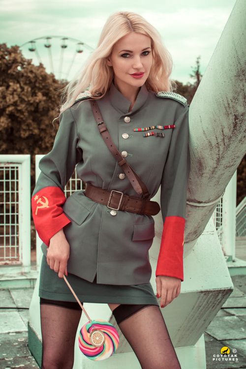 As belas modelos como pin-ups vintage de guerra na fotografia de Coyot Coyotak Coyot Coyotak Pictures 500px arte fotografia mulheres modelos sensuais beleza fashion pin-ups vintage guerra