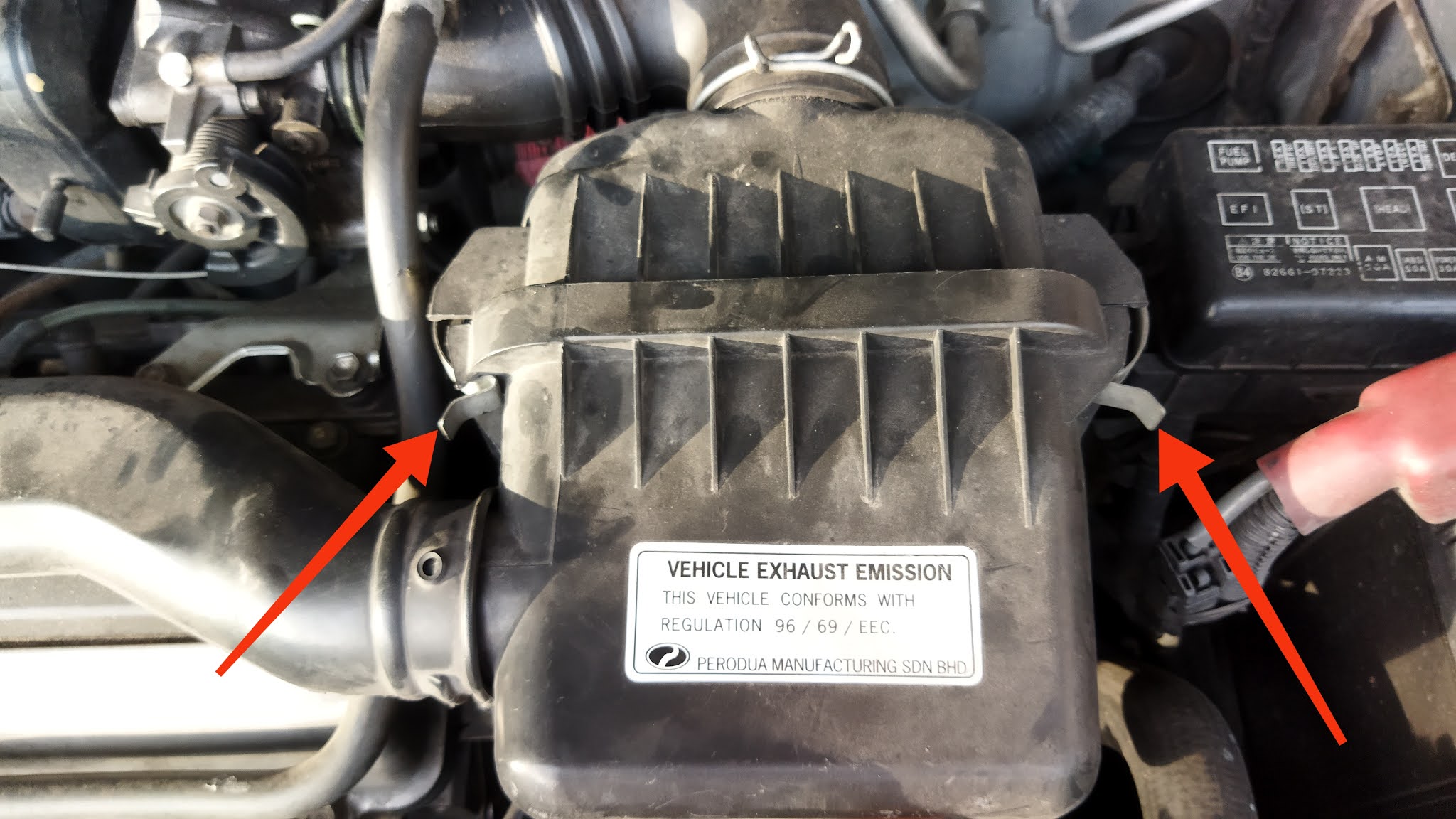 Life Begins at Forty Menukar penapis udara (air filter) kereta Perodua