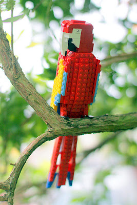 Pájaros de Lego de Tom Poulson por Recicla Inventa
