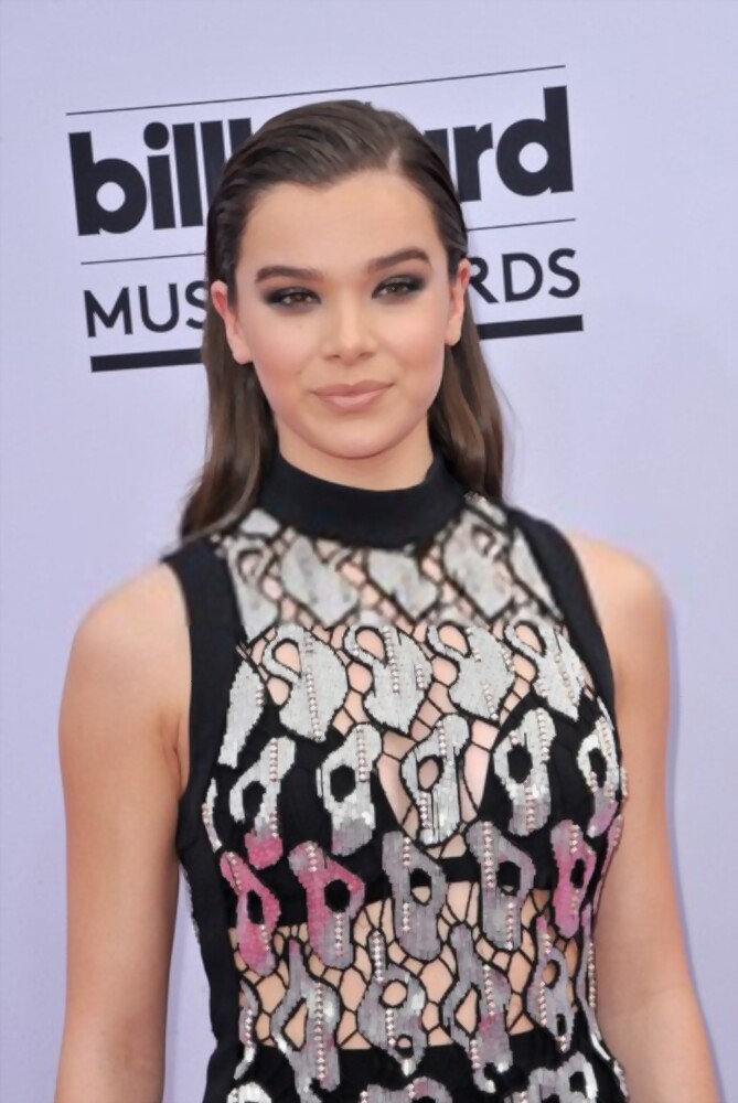 Hailee Steinfeld