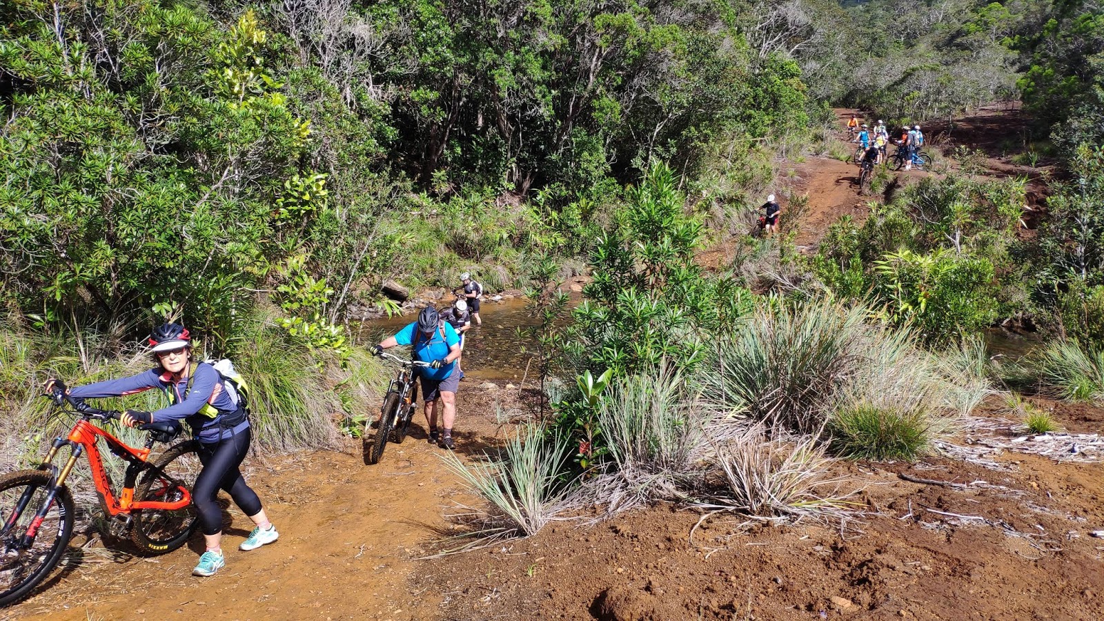 RANDOCYCL'NC & Co NOUVELLECALEDONIE 17 mai 2020 Rivière Bleue