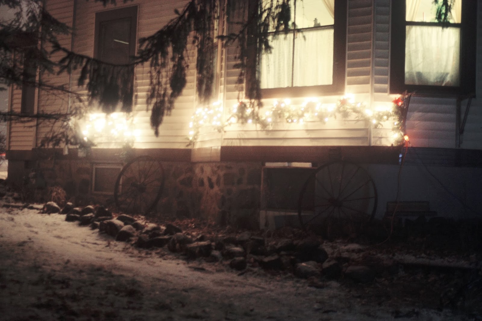 free falling christmas light walk