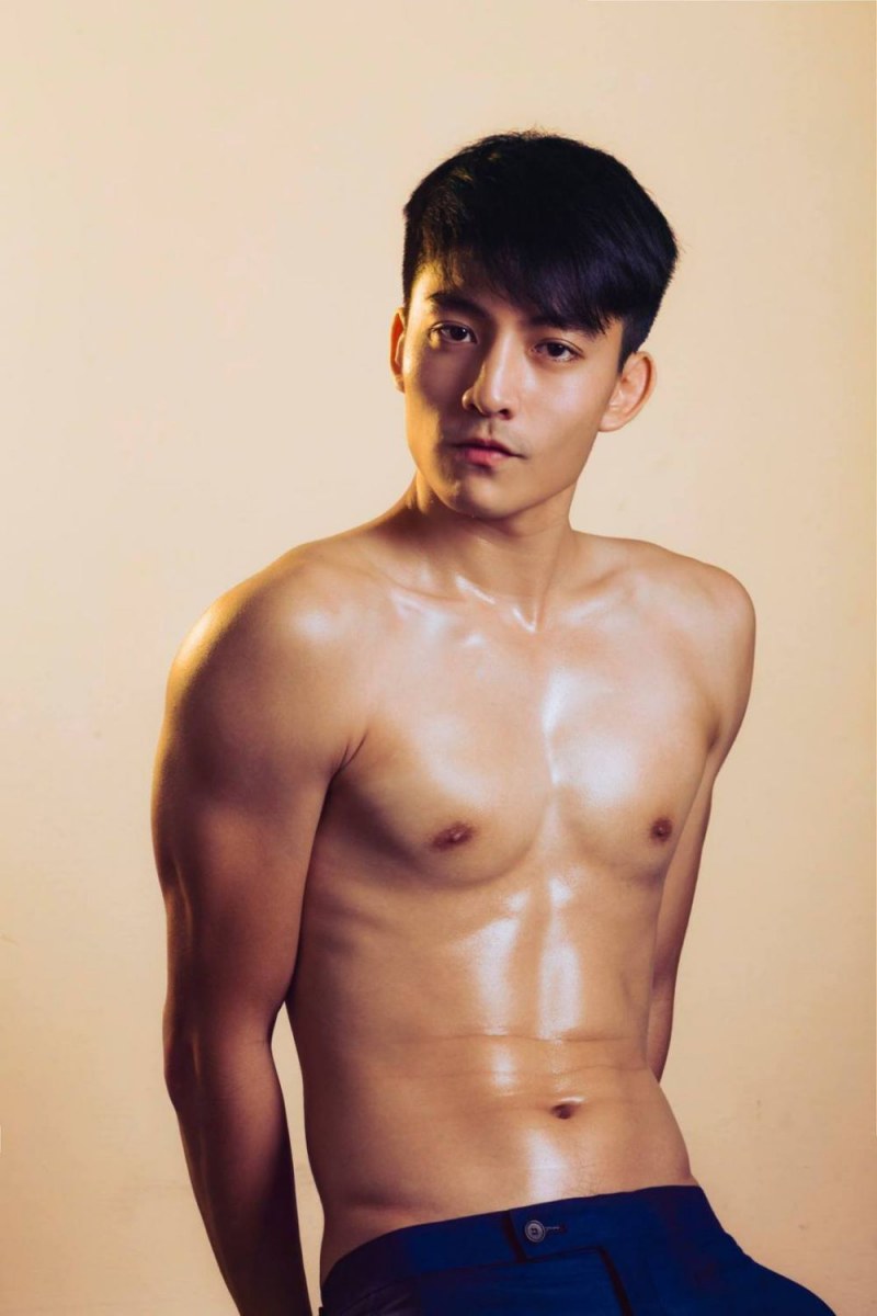 Male Model Shirtless Asian Men