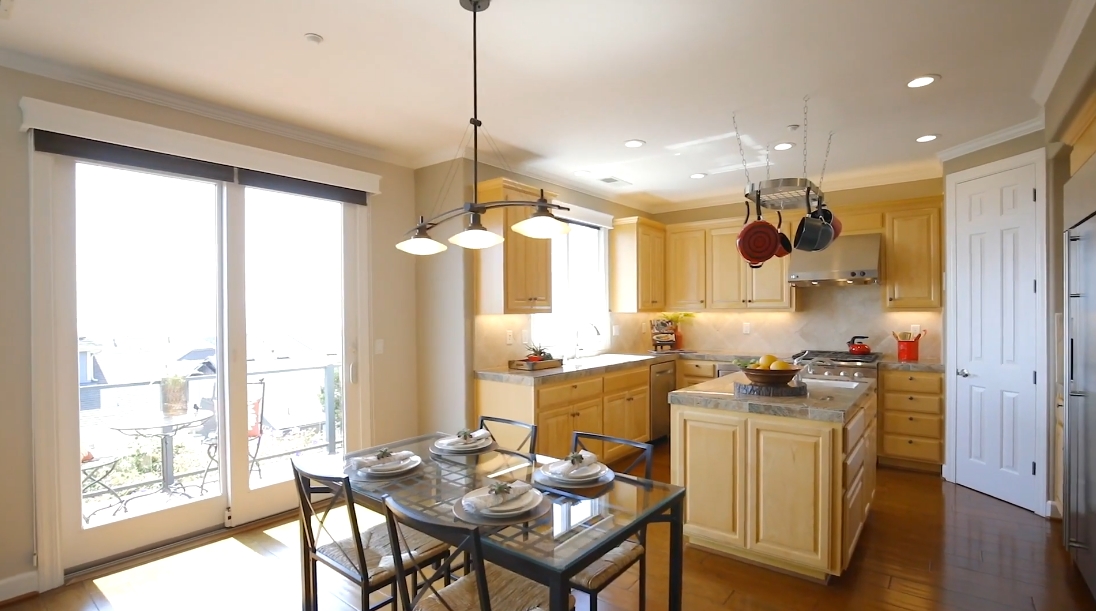 21 Photos vs. 208 Seaview Dr, Richmond, CA Interior Design Luxury Home Tour