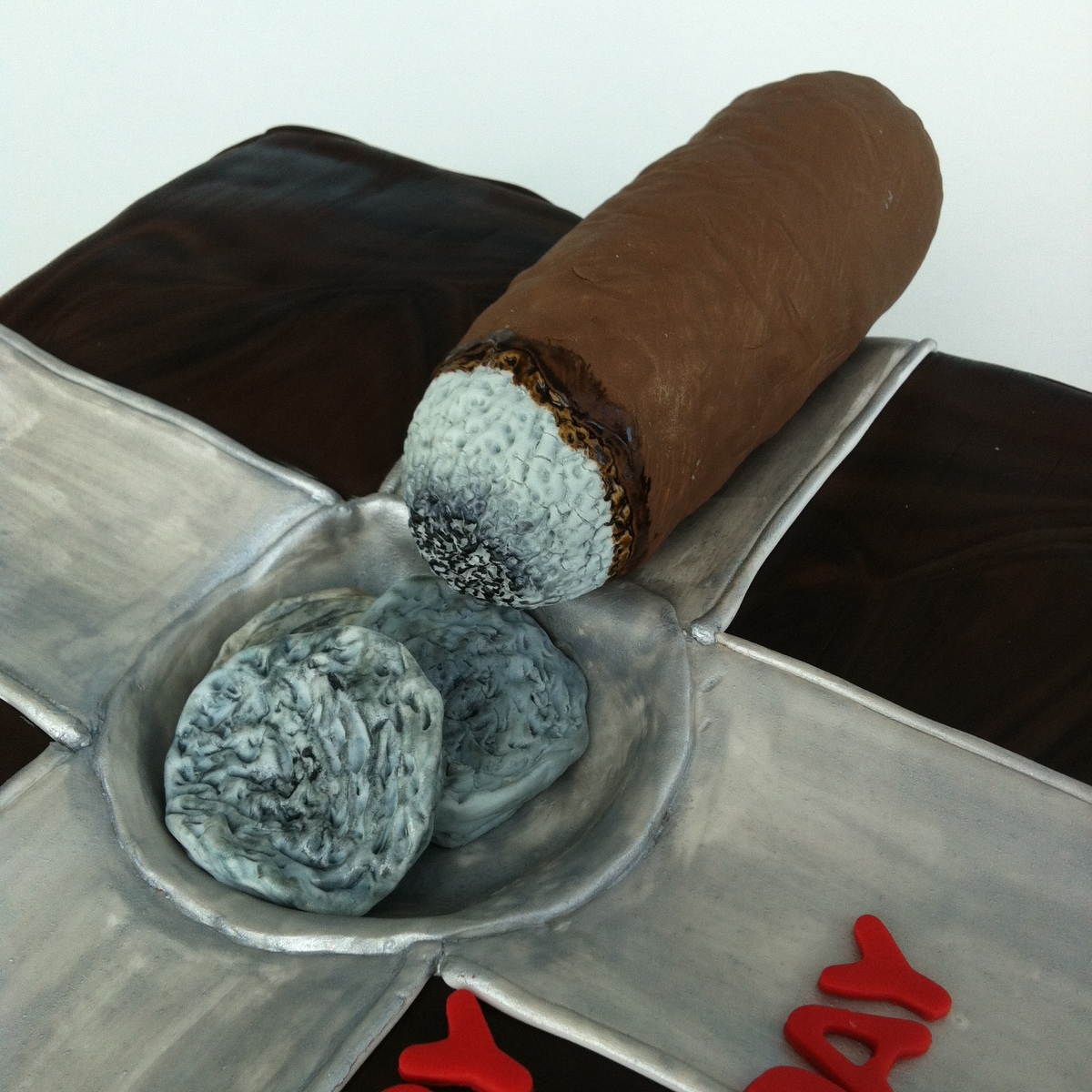 TeaRoom by Bel Jee Ashtray Cake