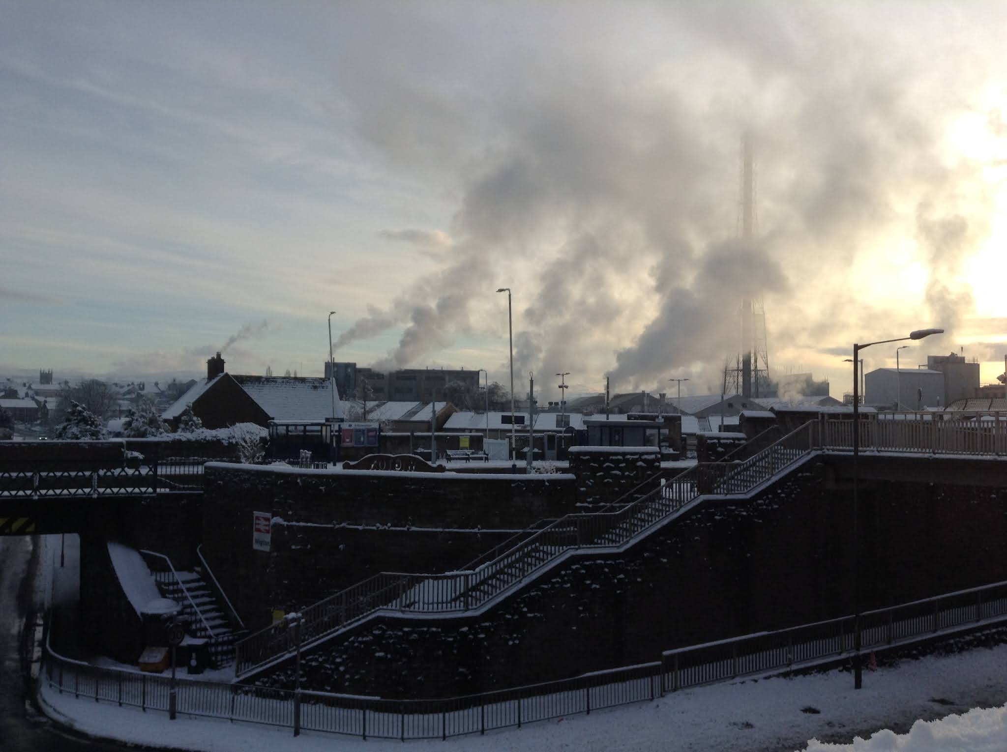 wigton physics What does snow melt do to the air temperature?