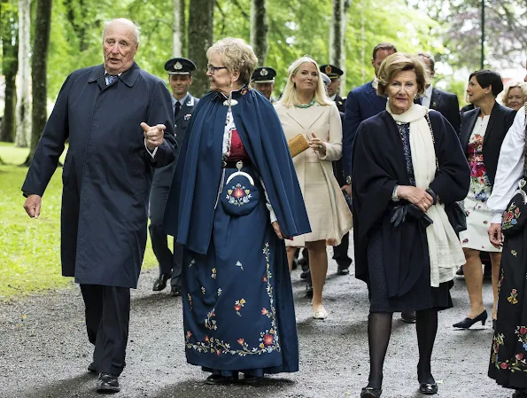 King Harald, Queen Sonja, Crown Princess Mette-Marit, Crown Prince Haakon visit Stavanger for Norway's Silver Jubilee Tour.