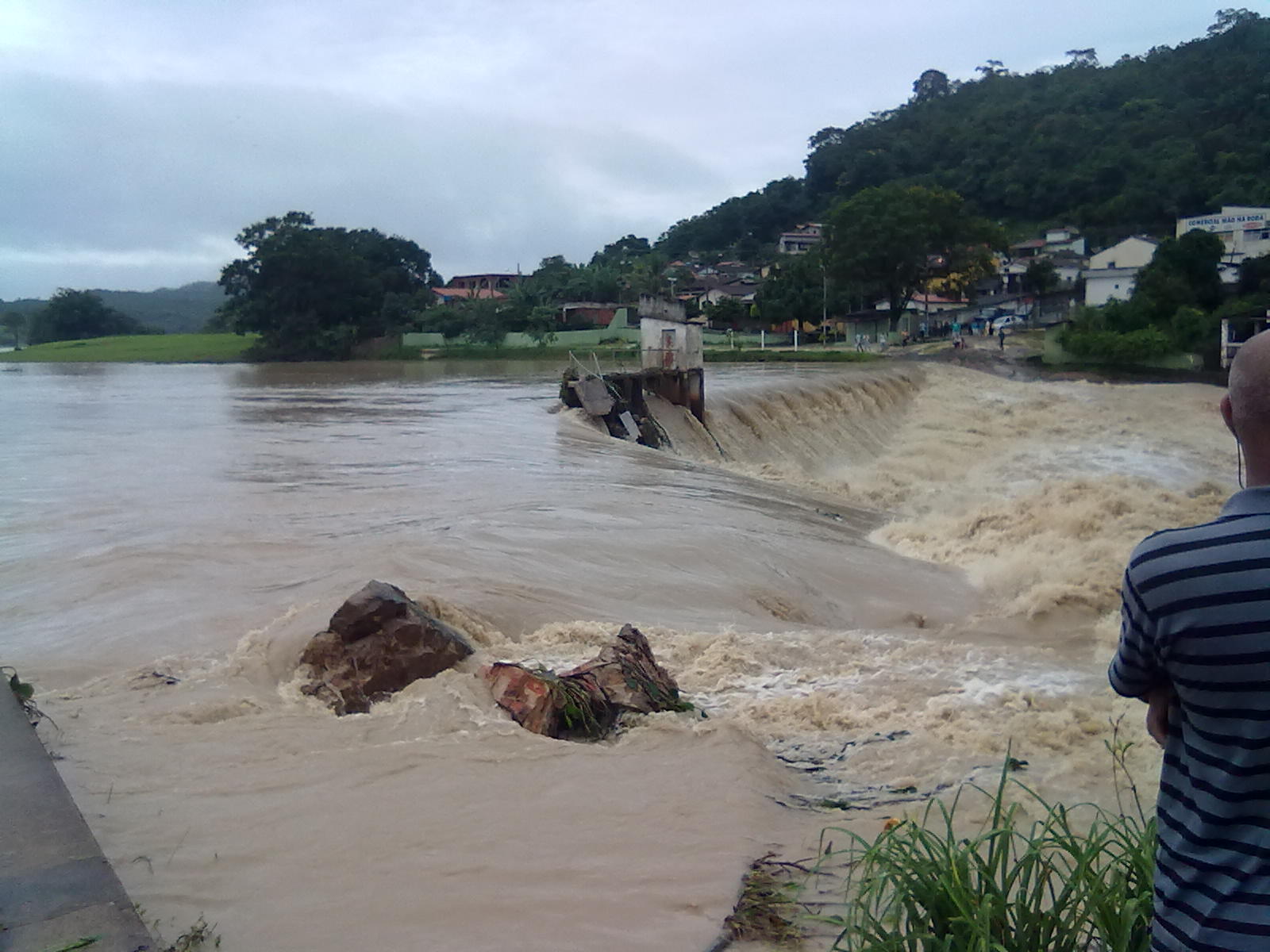 Cachoeira da Prata sofre com a pior enchente de sua história