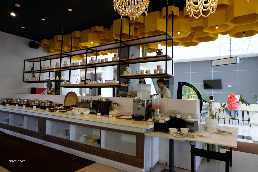 Bowl кафе колумбус. Cos cafe. Cafe company. Mr butter cafe.