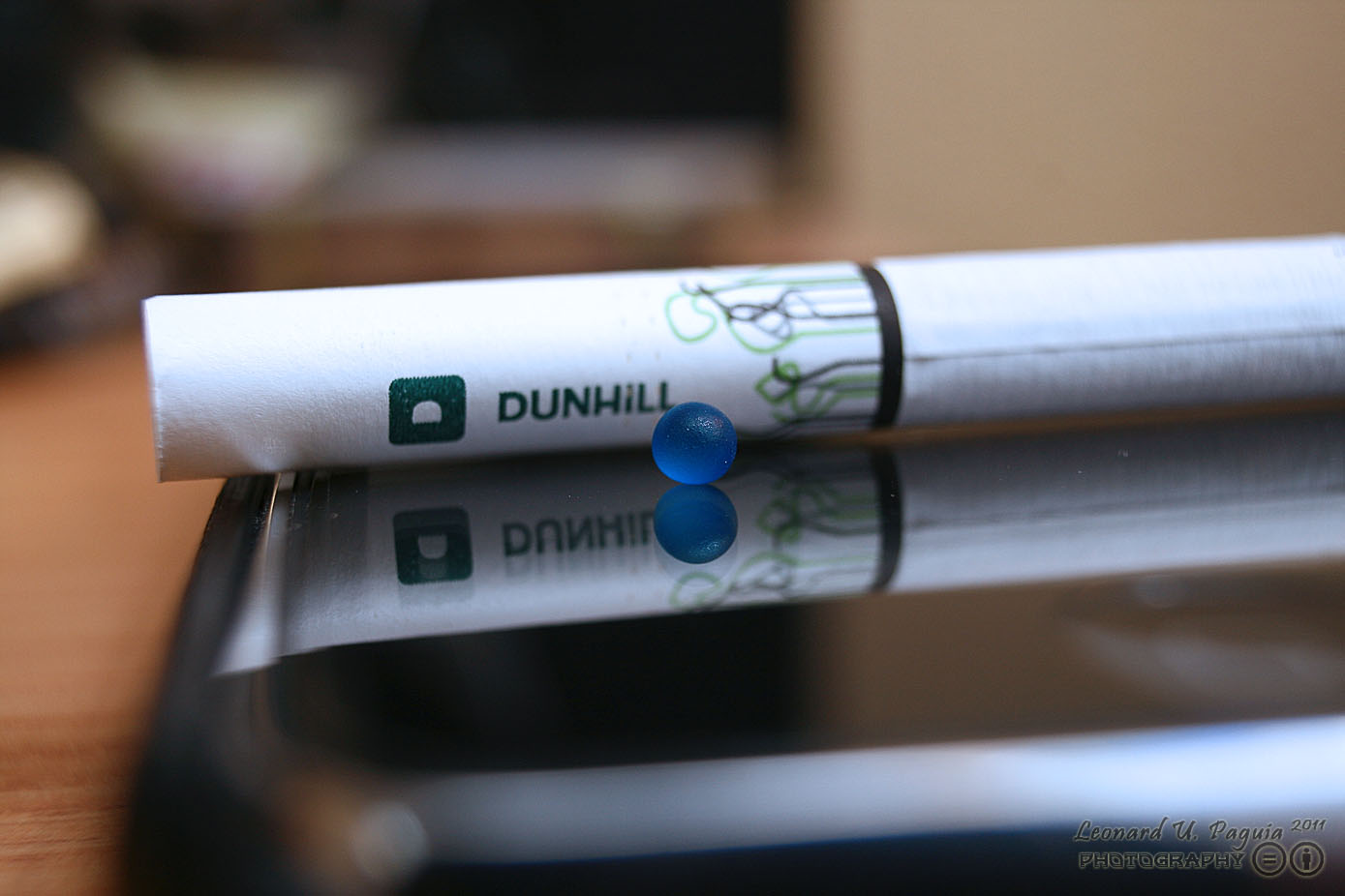 E S P I Y A N G M A N D I R I G M A Dunhill Switch