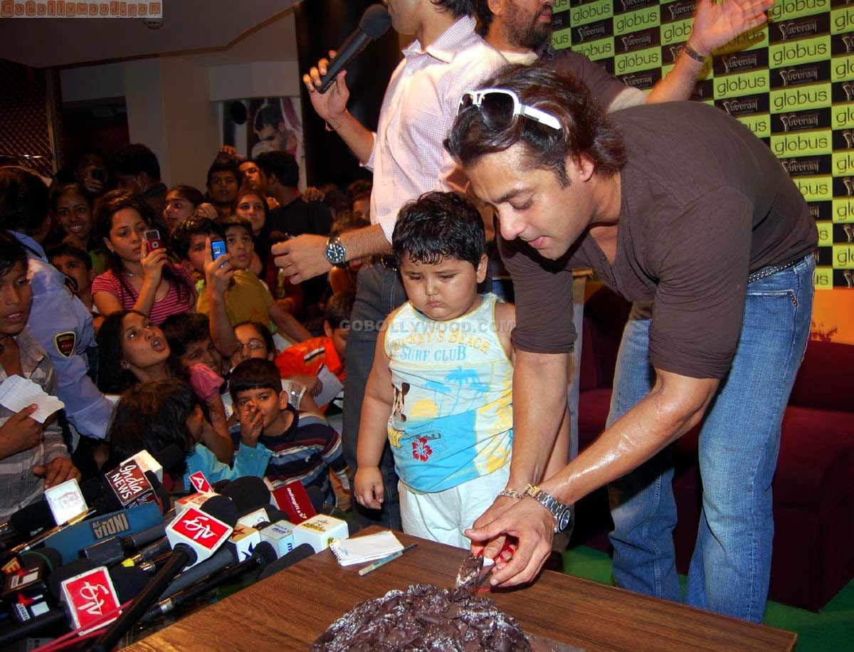 Salman Khan With Kids Unseen Pictures