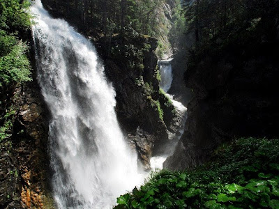 cascate fiume riva