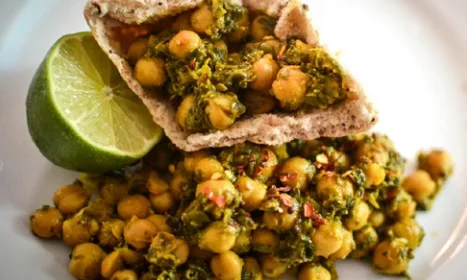 Chickpea Spinach Curry Recipe