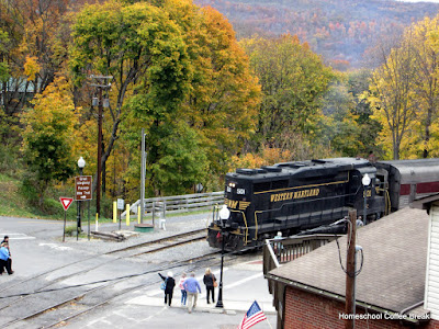 A Western Maryland Railroad Photojournal (Autumn Colors) on Homeschool Coffee Break @ kympossibleblog.blogspot.com #railroad #steamtrain