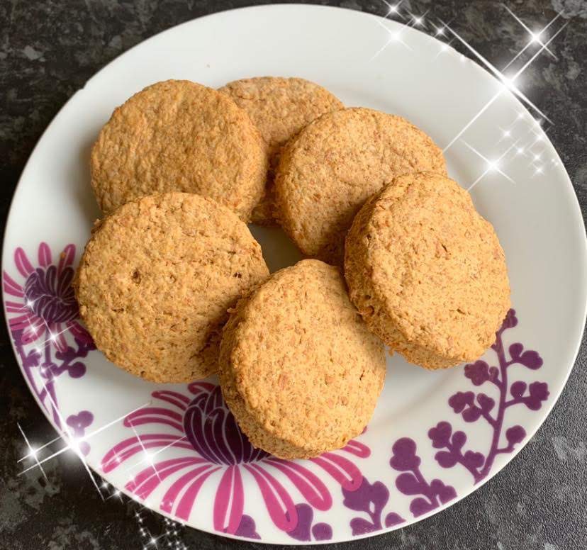 Sugar Free Wholemeal Oaty Digestive Biscuits, light, crunchy and easy