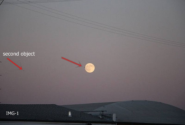 UFO News ~ Photographer Caught Huge Black UFO Flying Towards the Moon plus MORE Black%2BUFO%2BMoon%2B%2B%25282%2529