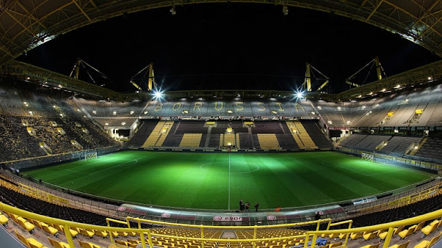 Signal Iduna Park - Stadion Kandang Borussia Dortmund