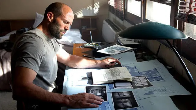Movie Reviews : Review and Synopsis The Mechanic (2011) Movie Reviews : Review and Synopsis The Mechanic (2011)