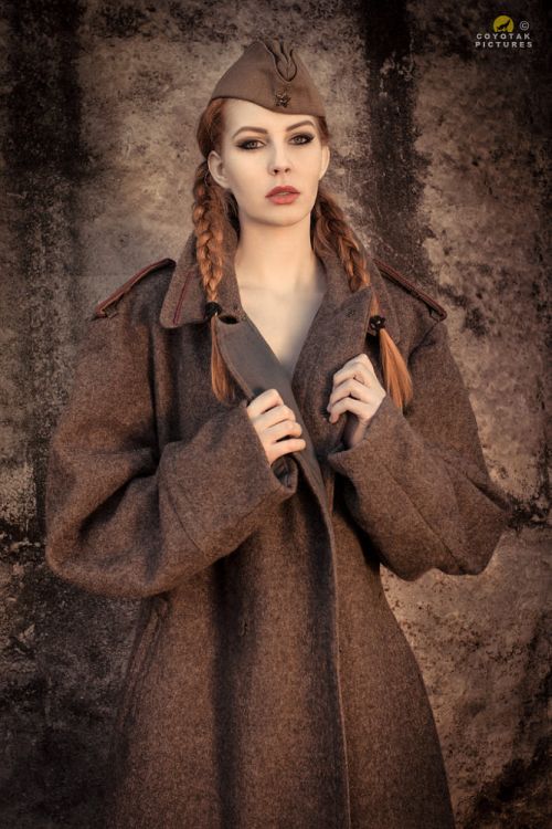 As belas modelos como pin-ups vintage de guerra na fotografia de Coyot Coyotak Coyot Coyotak Pictures 500px arte fotografia mulheres modelos sensuais beleza fashion pin-ups vintage guerra