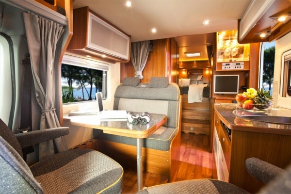 50 fantastic luxury motor-homes on wheels!