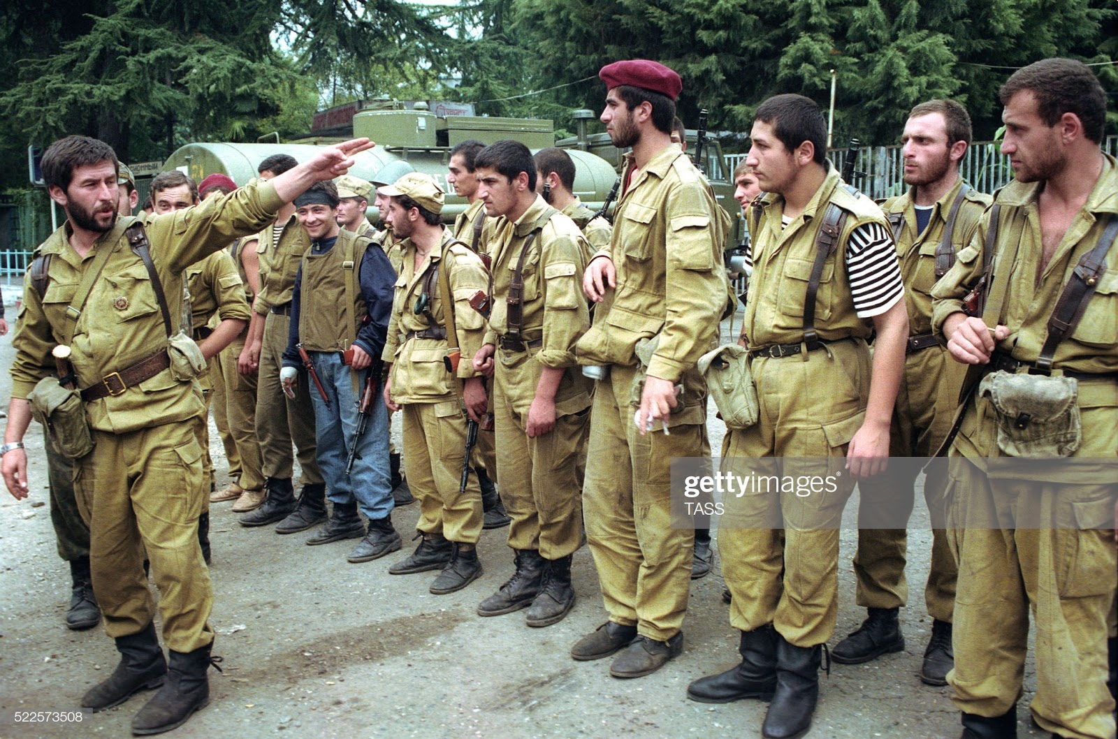 Грузия абхазия 1992. Грузинские солдаты 1992 в Абхазии. Военный конфликт в Абхазии 1992-1993.
