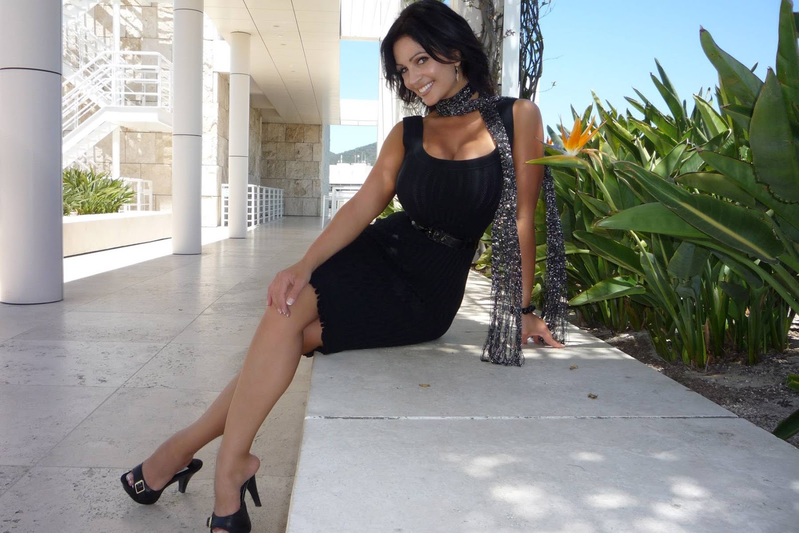 Denise Milani - At the Getty 