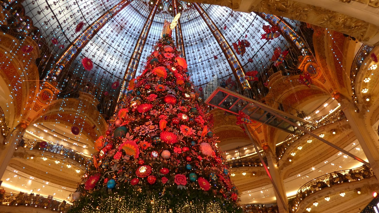 Paris-bise-art : Le sapin des Galeries Lafayette - Noël 2019
