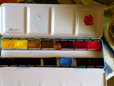 Photo of Meeden watercolor tin filled with White Nights watercolor pans by Pumibel
