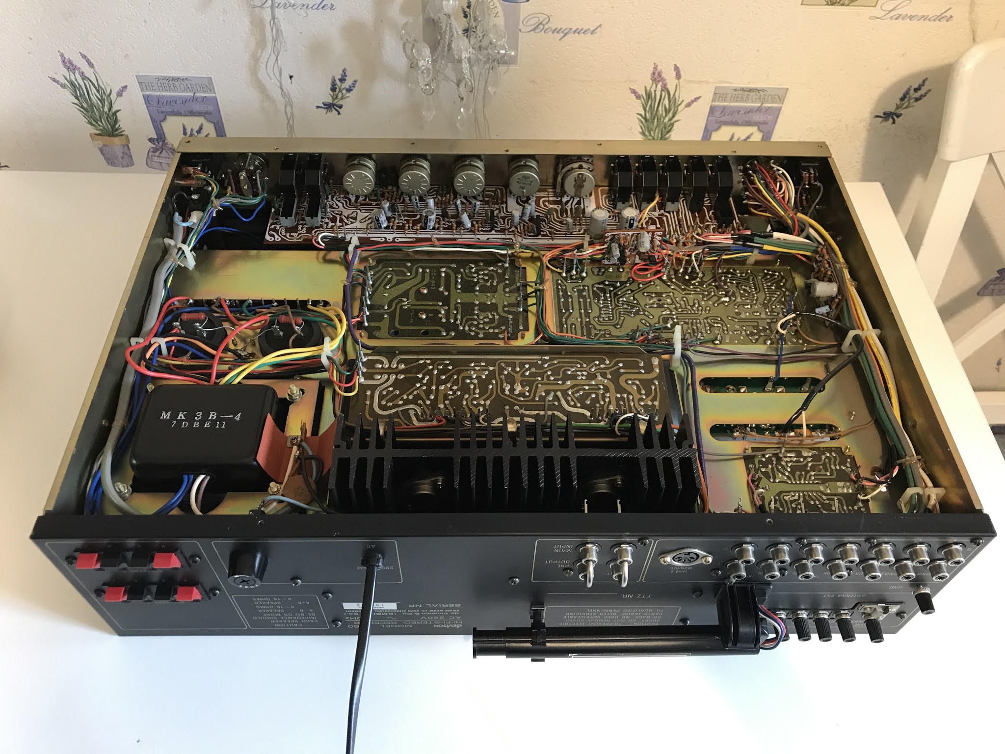 Infrequent Sound [sex.tex] technology: Deviton (De Vivanco) model 4060 ...