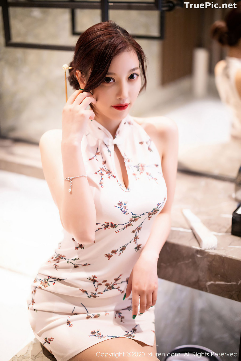 Image XIUREN No.2487 - Chinese Sexy Model - Yang Chen Chen (杨晨晨sugar) - TruePic.net - Picture-21