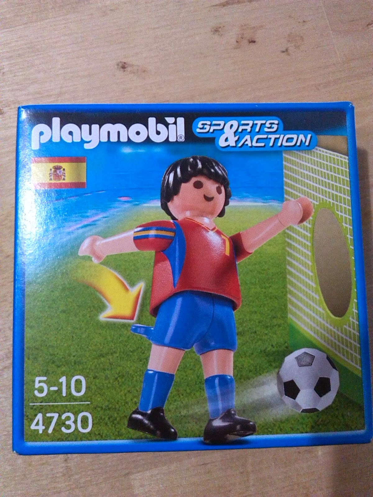 PLAYMOBIL Fußballspieler Spanien - Mit Torwand & Kick-Funktion