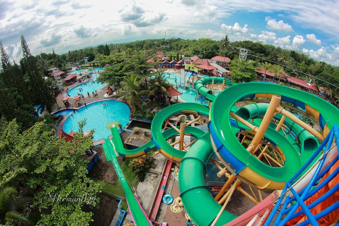 Harga Tiket Masuk Owabong Waterpark Purbalingga Jawa