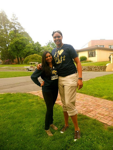 Tall strong girl. девушка big tall. Tall strong. Amrita wrestler lift carry. Tall amazon lift carry man.